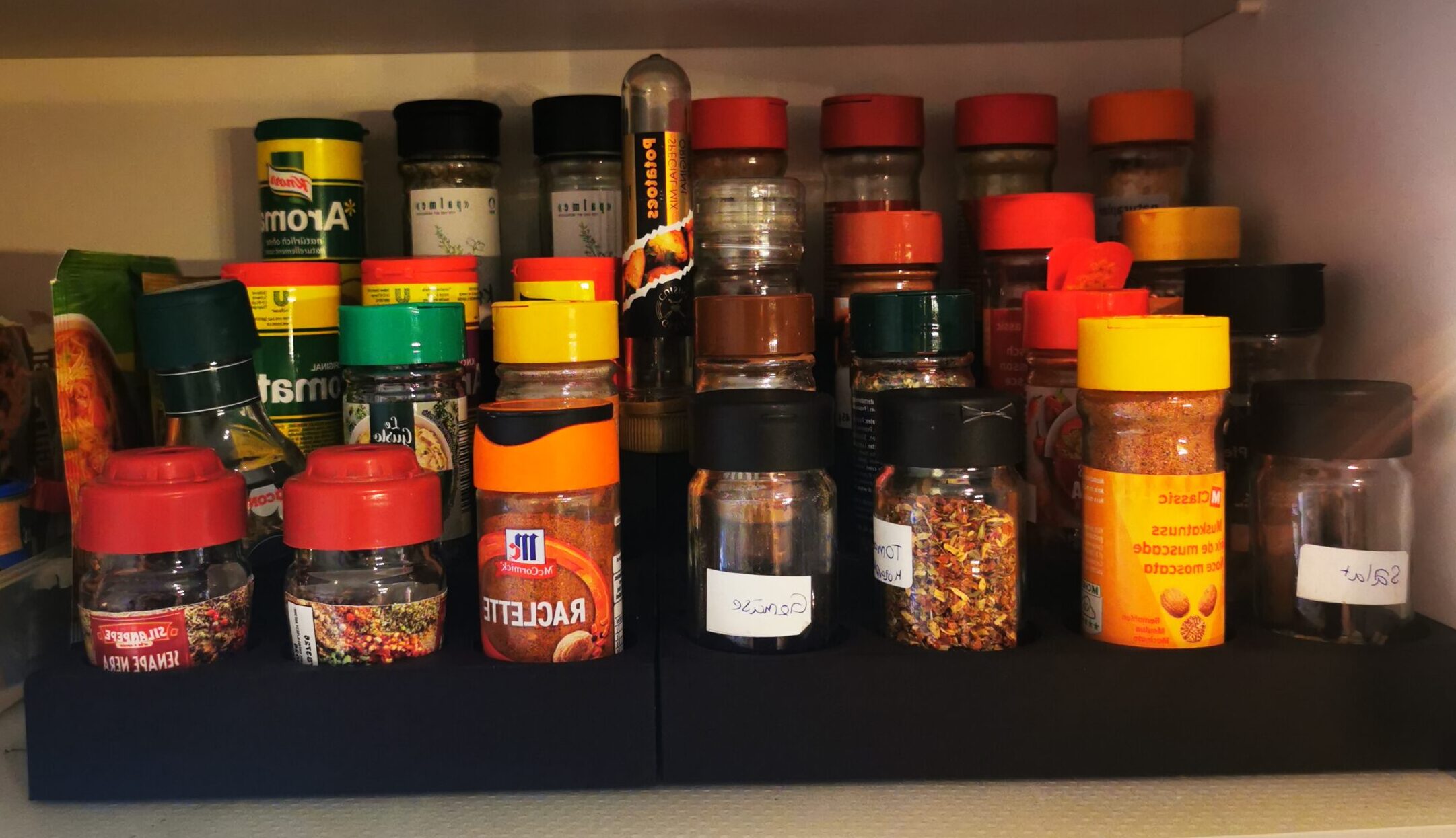 Massgefertigter Gewürzhalter